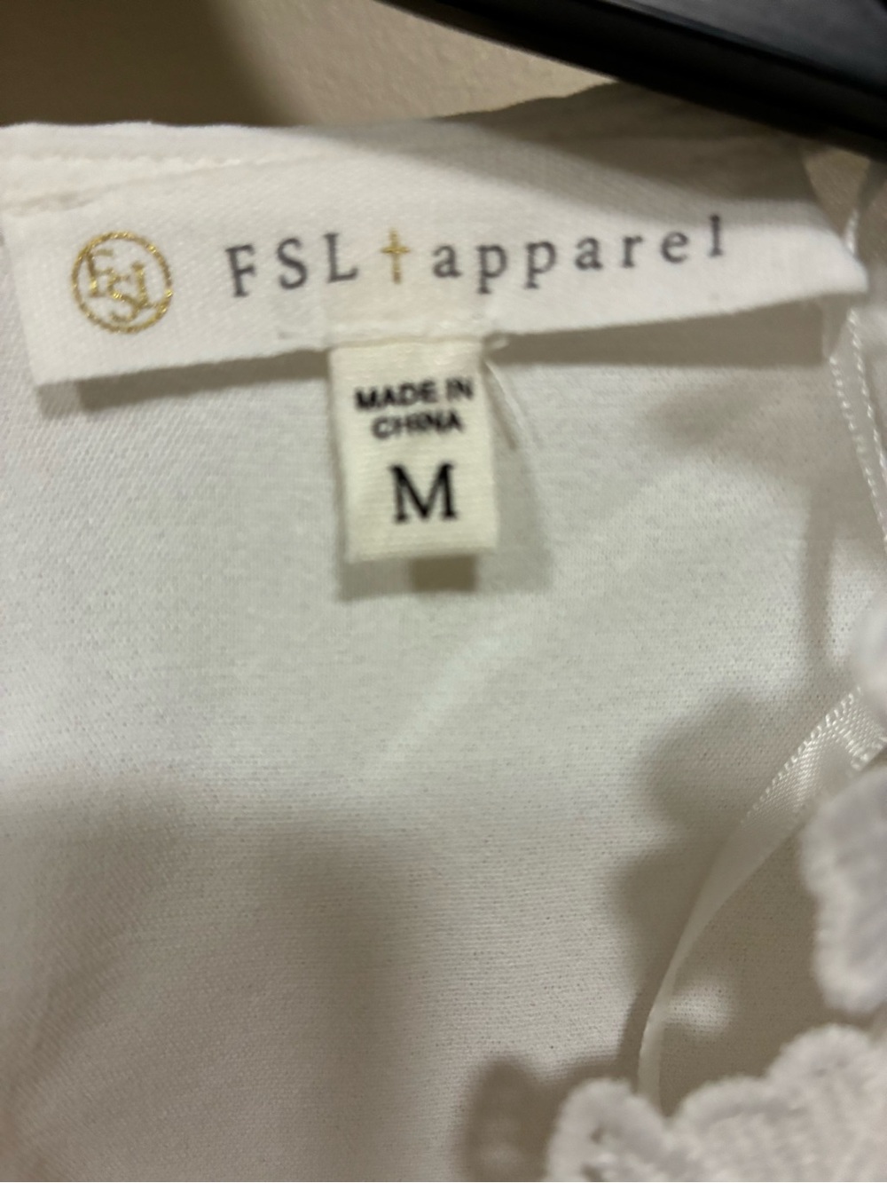 FSL Apparel short sleeve top medium - Picture 4 of 6